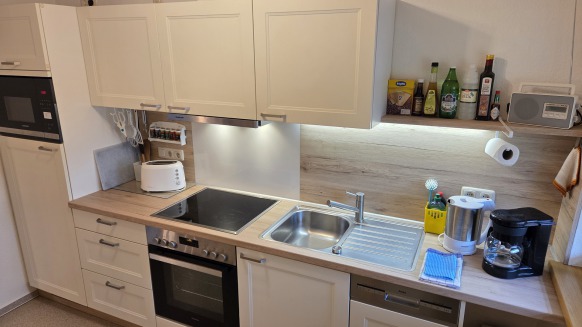 Kühl-Gefrierschrank, Herd-Backofen